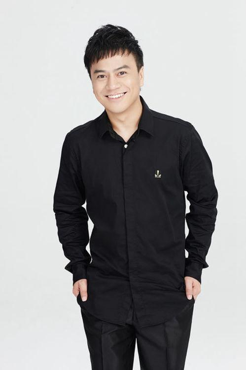 饶俊资料,影视创作新锐，跨界融合的探索者