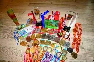 周孟佳生活照,捕捉日常中的明星风采