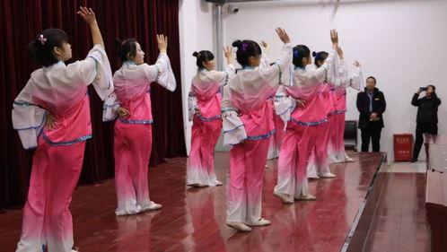 南宫释个人资料,多才多艺的年轻演员，从影视新星到全能艺人